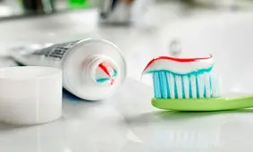 کاربردهای جادویی خمیر دندان که خبر از آنها ندارید