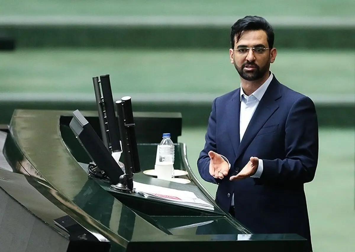 واکنش آذری جهرمی به طرح صیانت از فضای مجازی/ نمی توان چشم خود را بر تحولات مهم فناوری اطلاعات بست