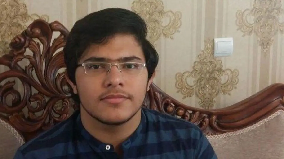 رتبه یک کنکور تجربی: روزانه ۱۲ ساعت مطالعه داشتم/ کنکور و کسب رتبه اول به هوش بالا نیاز ندارد