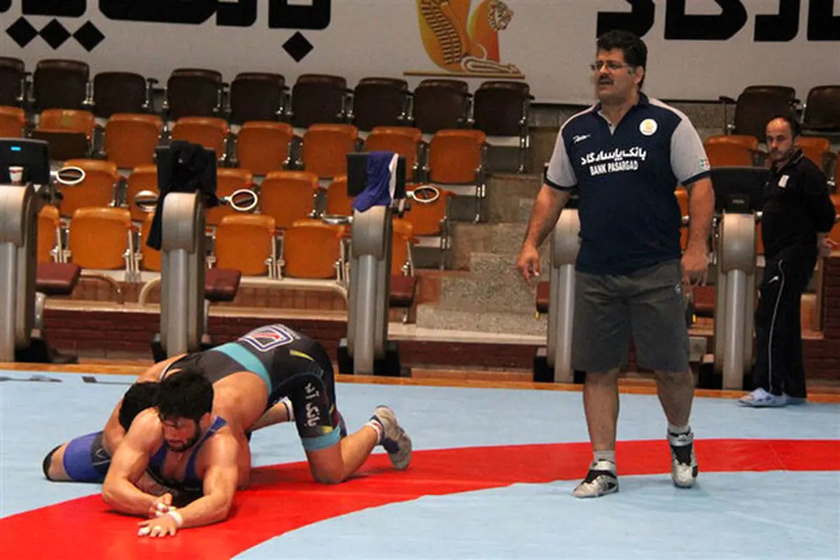 جزینی: یک مبارزه همراه با ناداوری به سود کشتی فرنگی ایران تمام شد