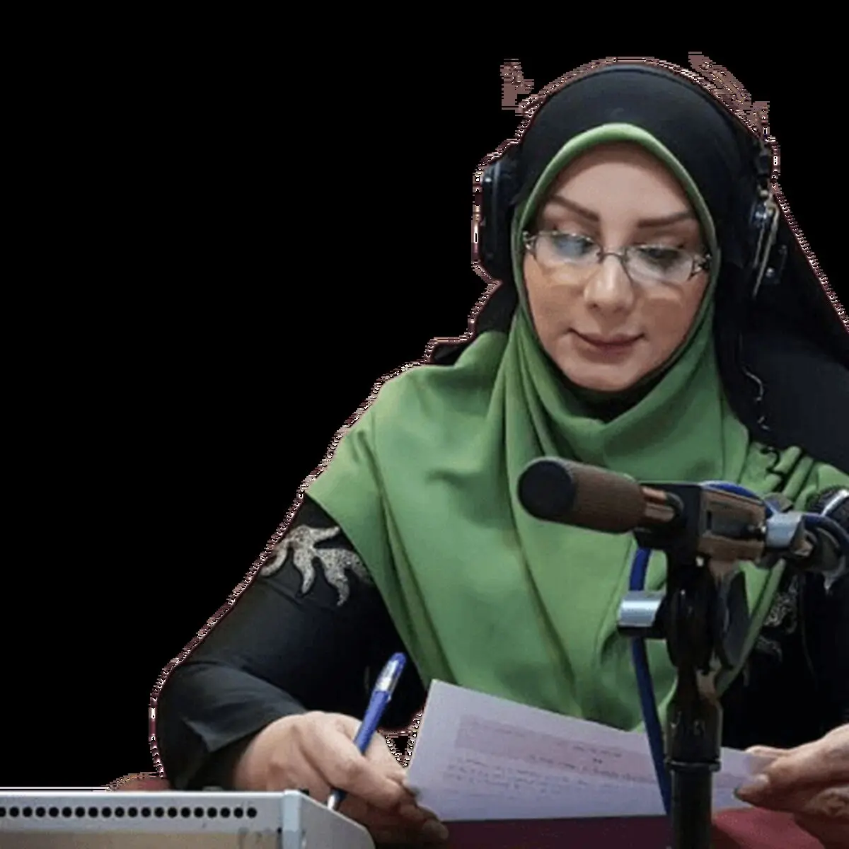 فرزانه معصومیان، گوینده و مجری رادیو به علت کرونا درگذشت