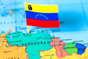 ونزوئلا ۶ صفر از اسکناس هایش را حذف می کند