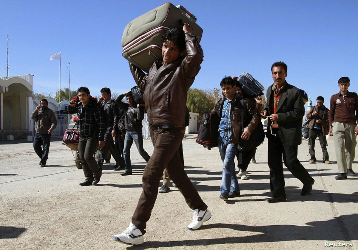 سرازیر شدن مهاجران افغانستانی به سمت ایران/ ویدئو