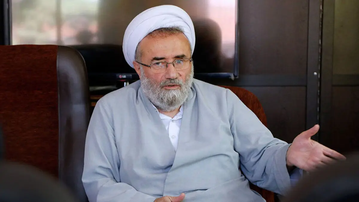 مسیح مهاجری به رئیسی: مراسم تحلیف، نماد اشرافی‌ گری بود