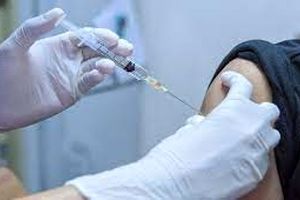 عجیب‌ ترین خرافه‌ ها در مورد واکسن کرونا، از تغییر ژنتیک تا مرگ بعد از واکسیناسیون