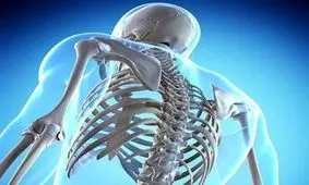 عادات اشتباهی که استخوان‌ ها را ضعیف می‌کنند