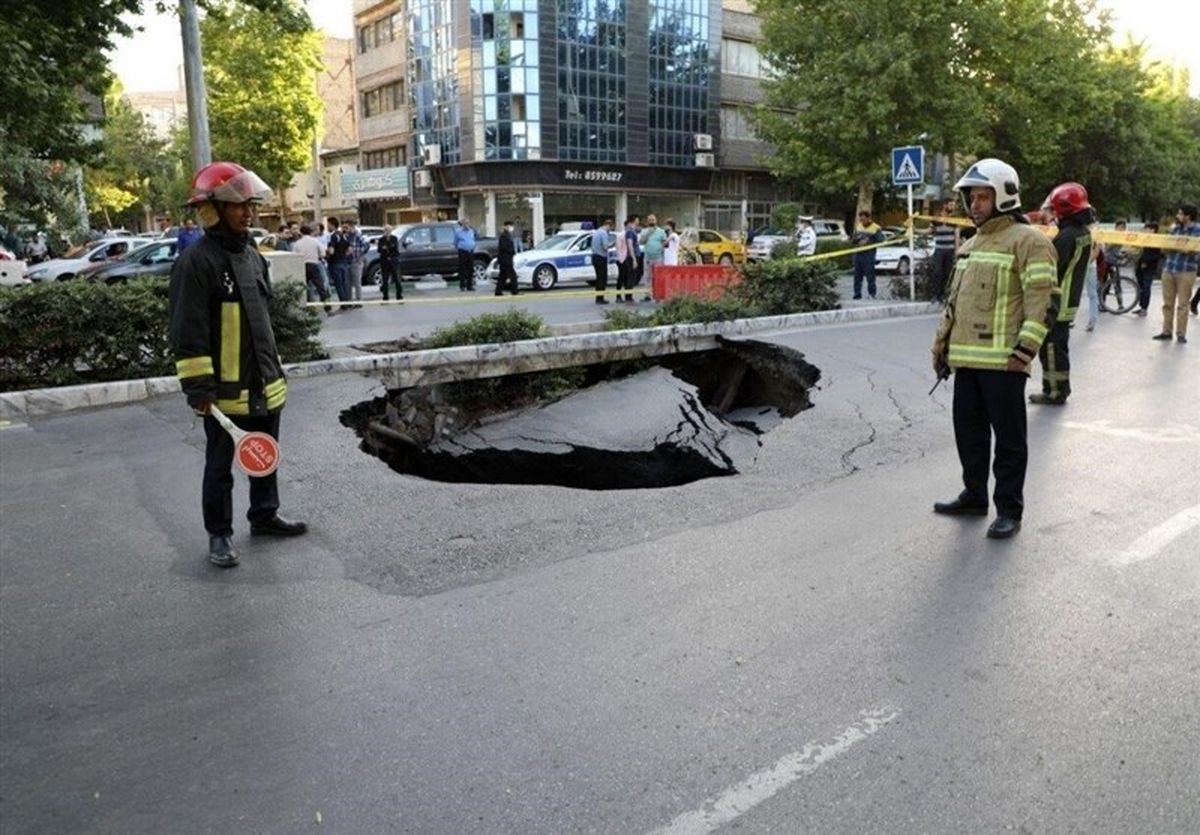 علت فرونشست زمین در اصفهان/ «احیاء زاینده‌رود» راه نجات زمین از فرونشست