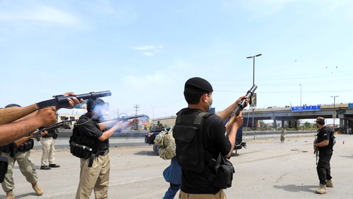 کشته شدن ۳ شبهنظامی از سوی پلیس پاکستان