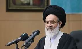مردم درخواست ها و توقعات بی جا از انقلاب نداشته باشند/ انتظار داریم با وضعیت فعلی و تلاش مسئولان سازگار و هماهنگ شوند