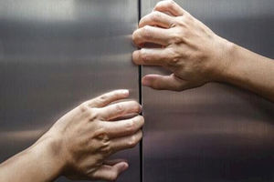 روزانه ۴ زنجانی در آسانسور گرفتار می‌شوند