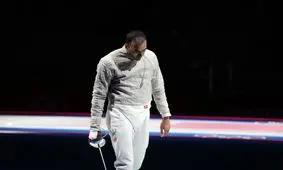 عجیب اما واقعی/ ستاره المپیکی کشور اجازه ورود به وزارت ورزش را نیافت!