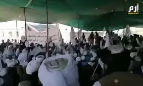 اولین رژه طالبان با سلاح‌های آمریکایی!/ عکس