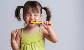 بعد از صبحانه مسواک نزنید