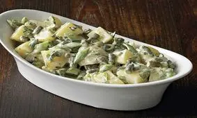 طرز تهیه سالاد سیب زمینی با لیمو و سبزیجات