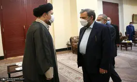 خوش و بش سیدحسن خمینی با وزرا و معاونان ابراهیم رئیسی/ عکس