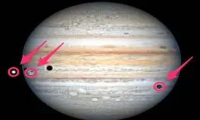 گذر همزمان ۳ قمر از برابر سیاره مشتری