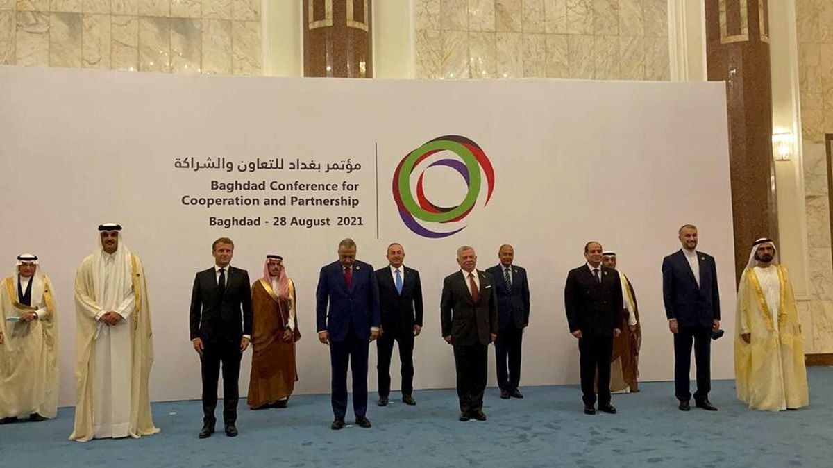 امیرعبداللهیان کنار وزیر خارجه سعودی نایستاد/ ایستادن در صف سران، موجب دلخوری نخست وزیر امارات شد