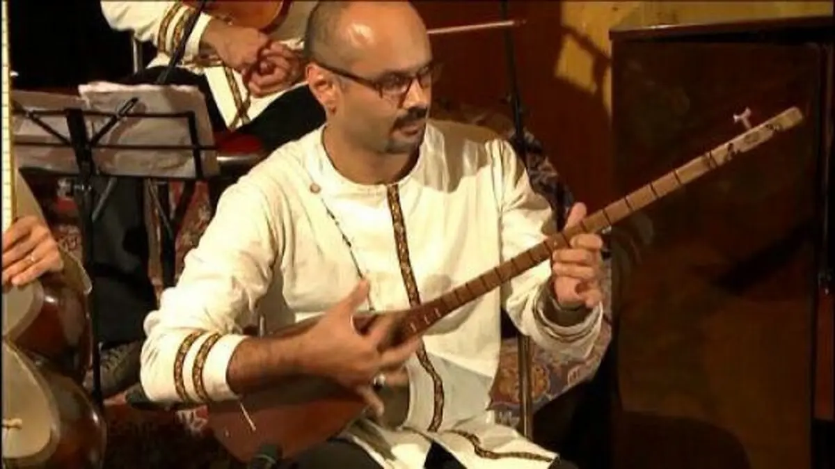 نمی‌دانم باید با این جریان چگونه رفتار کرد