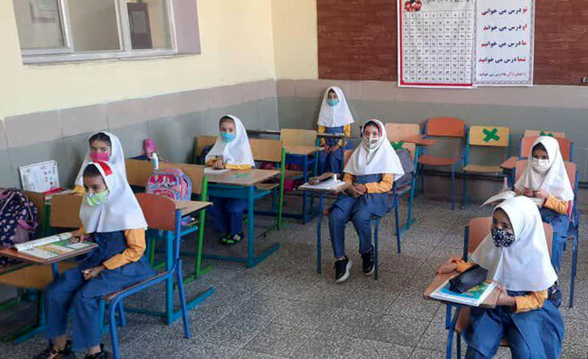 فوق العاده ویژه معلمان شهریور ماه پرداخت میشود
