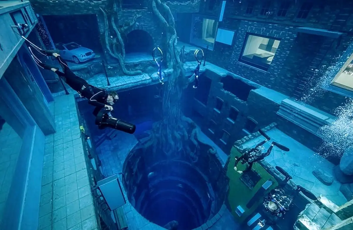 رفتن به ژرفای عمیق‌ ترین استخر ویژه غواصی جهان/ ویدئو