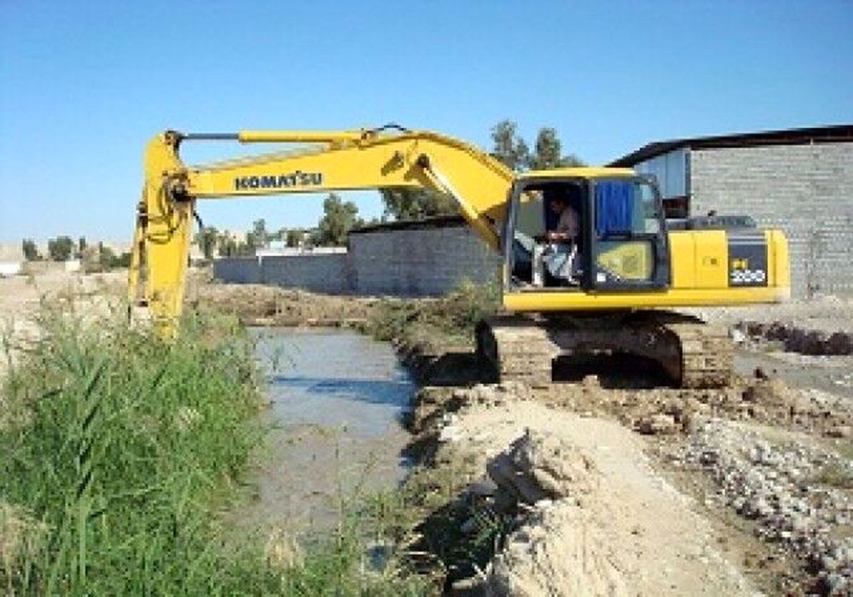 آبیاری یک میلیون نخل با لایروبی نهرهای شادگان آغاز شد