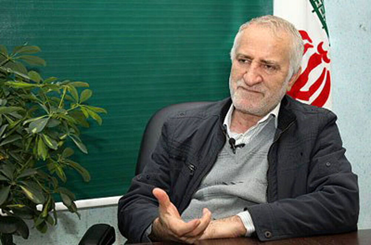 حکم وزیر علوم رئیسی برای وزیر احمدی‌نژاد