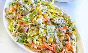 طرز تهیه سالاد سبزیجات کاب با مرغ