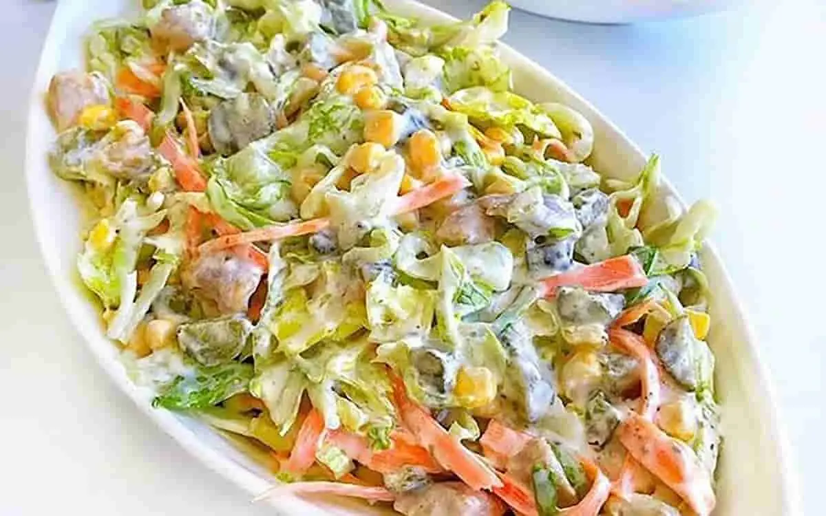 طرز تهیه سالاد سبزیجات کاب با مرغ