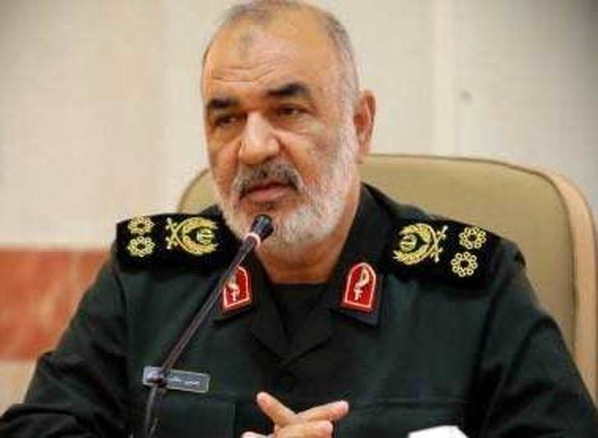 سردار سلامی: منتظر یک حرکت اشتباه از صهیونیست‌ها هستیم تا نابودشان کنیم