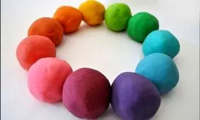 طرز تهیه خمیر بازی کودکان با مواد خانگی