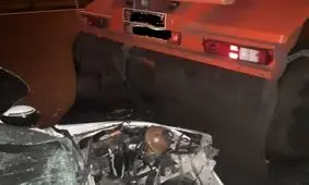 تصادف شدید بین کامیون و پژو یک مجروح برجای گذاشت