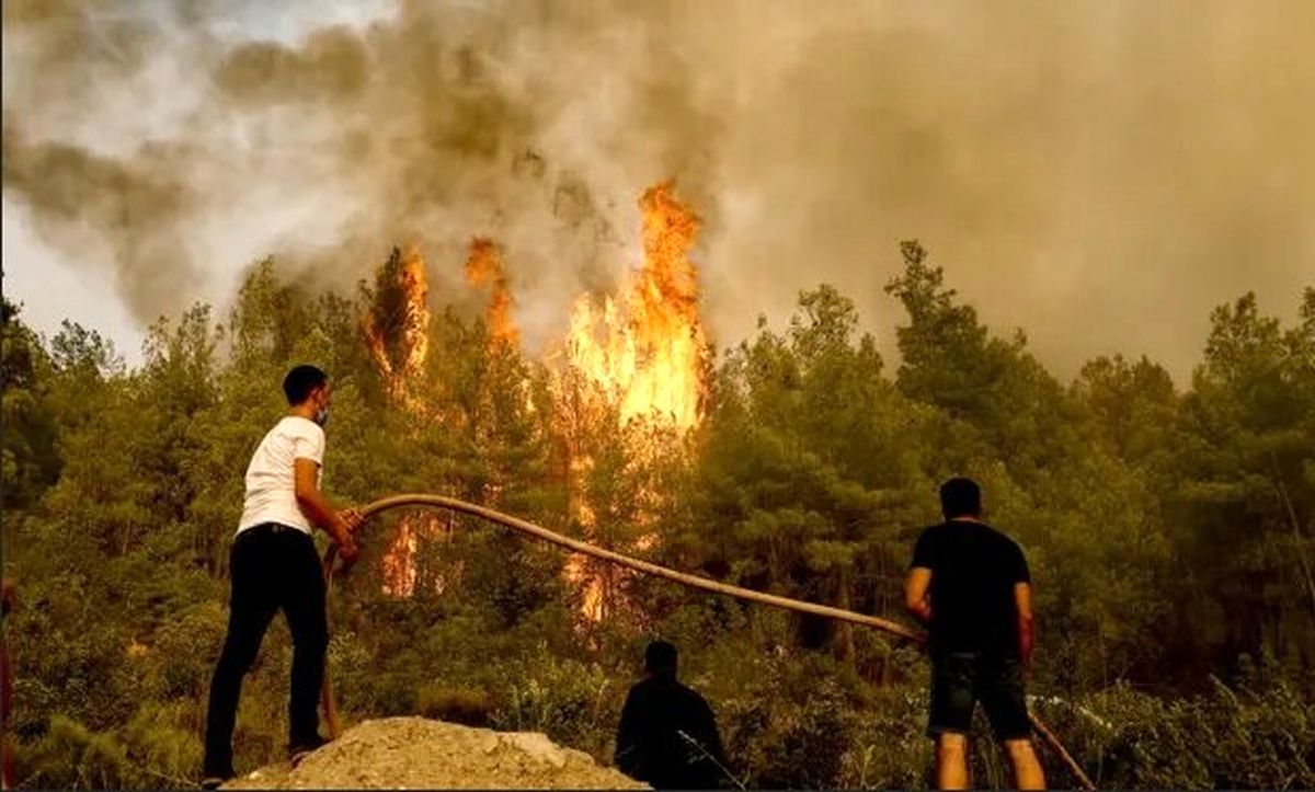 ادامه آتش سوزی ها در کشورهای اروپایی و افزایش کمک های اتحادیه اروپا