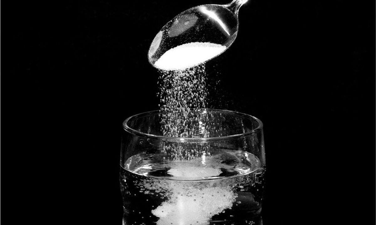 تحقیقات دانشمندان برای بررسی اثر "محلول آب نمک" بر کرونا: عجالتاً غرغره کنید و بینی تان را بشویید