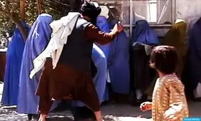 طالبان خانه به خانه به دنبال دختر بچه‌های دوازده ساله!