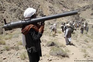 طالبان شهر غزنی در ۱۵۰ کیلومتری جنوب غرب کابل را تصرف کردند