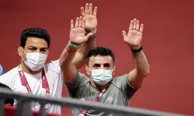 دبیر از بنا برنامه گرفت