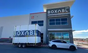 زندگی در خانه پیش‌ساخته ایلان ماسک چه شکلی است؟