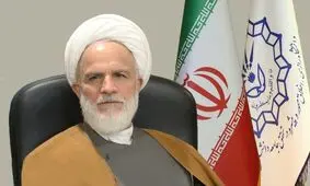 رئیس دفتر مقام معظم رهبری در قم: ضد عفونی کردن صحن و حرم جسارت نیست/ امام رضا(ع) هم بیمار می شدند به پزشک مراجعه می کردند