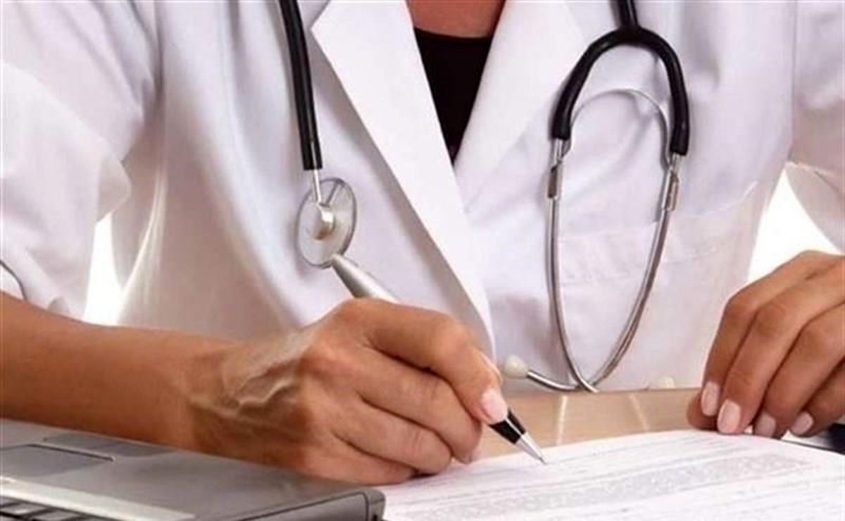 کمبود پزشک نتیجه نگاه انحصاری وزارت بهداشت است