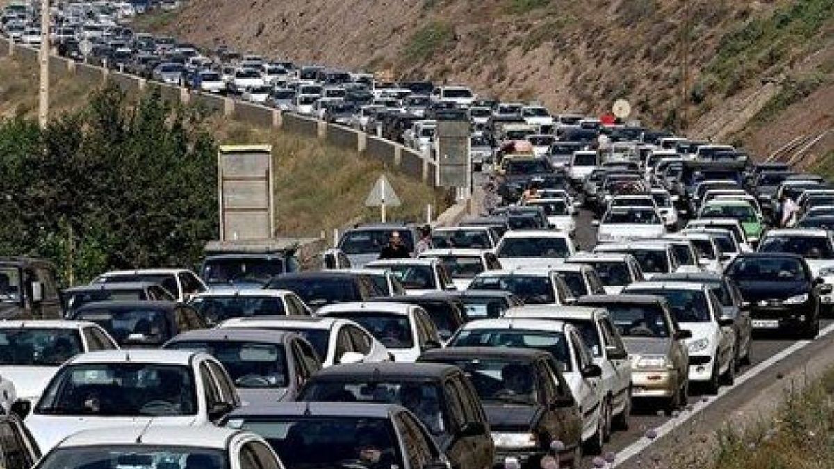 ترافیک سنگین در جاده هراز منطقه پلور/ ویدیو