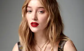 بازیگر زن: مشکلی با اینکه خانواده ام صحنه های جنسی مرا در فیلم ها ببینند ندارم