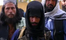 حضور طالبان پشت میز اشرف غنی رئیس جمهور متواری /عکس