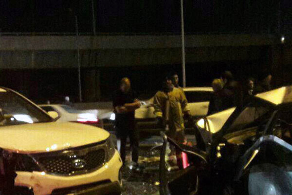 تصادف زنجیره‌ای در اتوبان تهران-قم/ ۱۴ نفر مصدوم شدند
