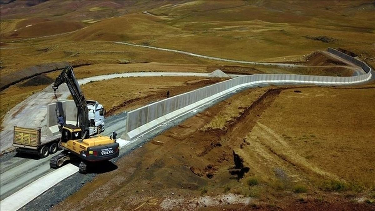 دیوار مرزی ۲۹۵ کیلومتری ترکیه با ایران؛ حائلی برای جلوگیری از ورود پناهجویان افغانستانی/ ویدئو