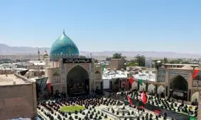 اقامه نماز ظهر عاشورا در مسجد جامع زنجان