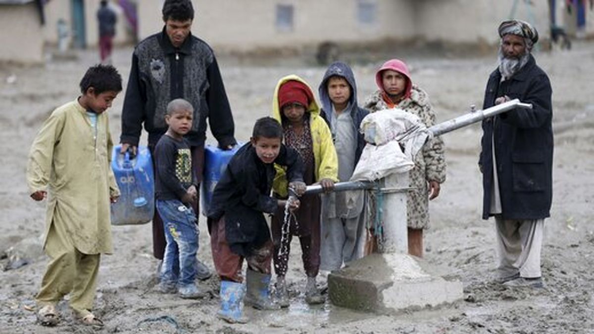 چشم خیره چینی‌ها به معادن افغانستان/ افغان‌ ها با روزی چند دلار زندگی می‌ کنند؟