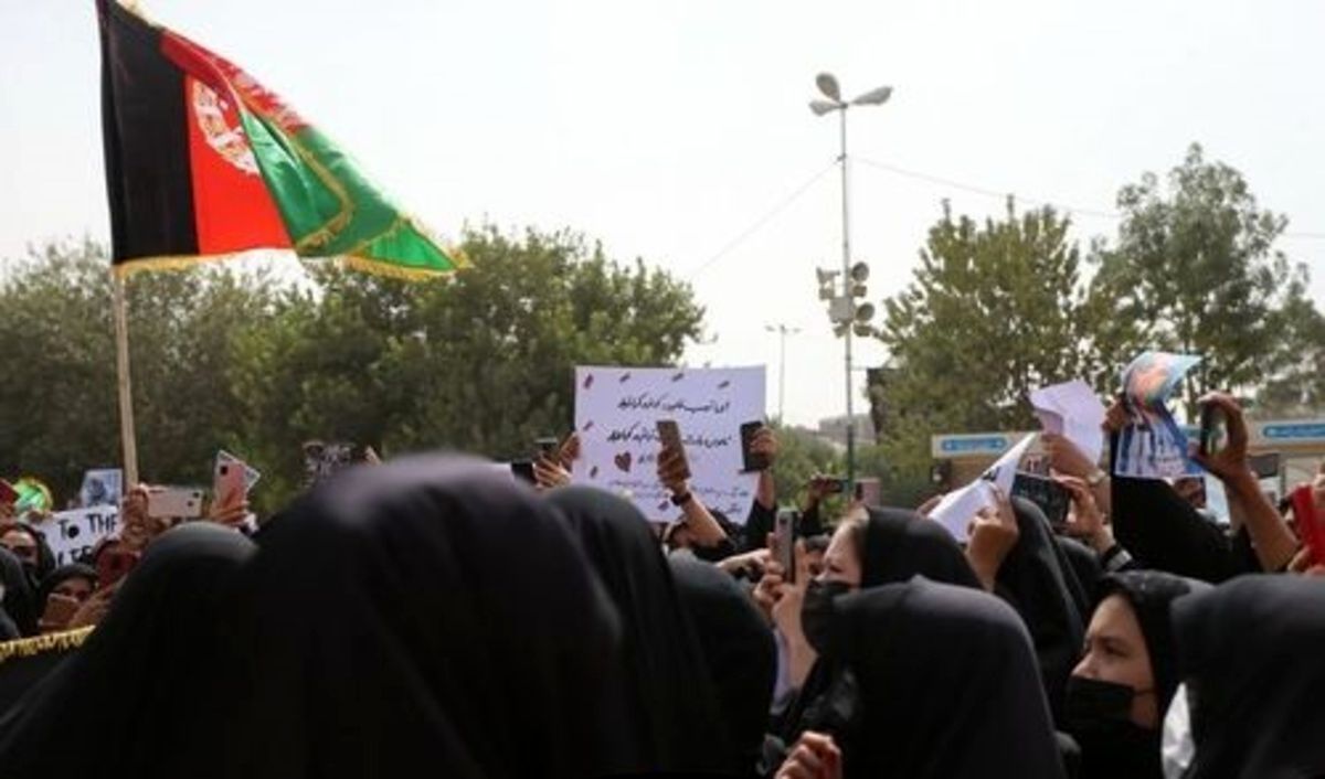 تجمع شهروندان پناهجوی افغانستانی مقابل سفارت آلمان در تهران/ ویدئو