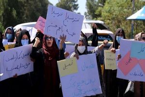تجمع اعتراضی زنان هرات/ طالبان باید حقوق اساسی زنان را رعایت کند
