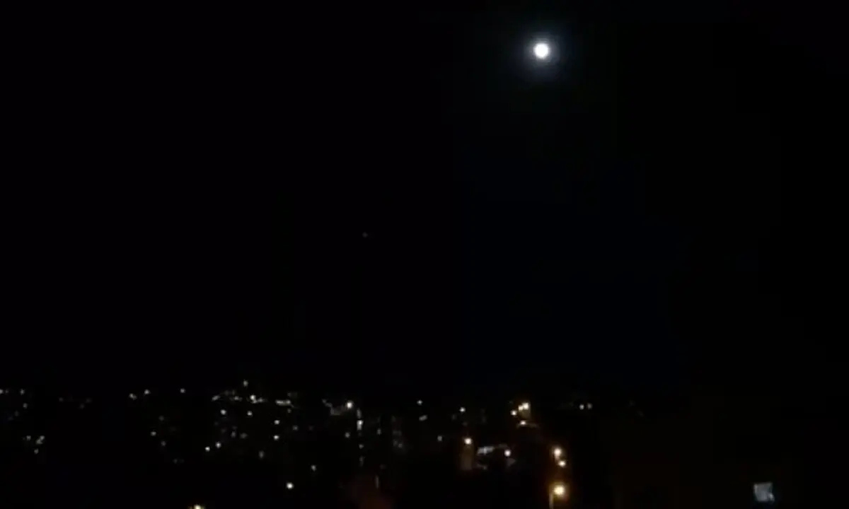 مقابله ارتش سوریه با اهداف متخاصم در آسمان دمشق