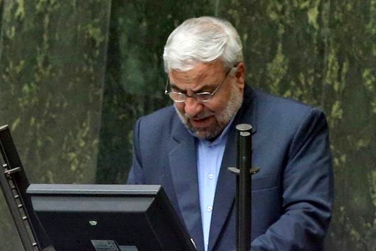 وزیر جهاد کشاورزی به مطالبات سابق خودش از وزیر سابق جهاد عمل کند